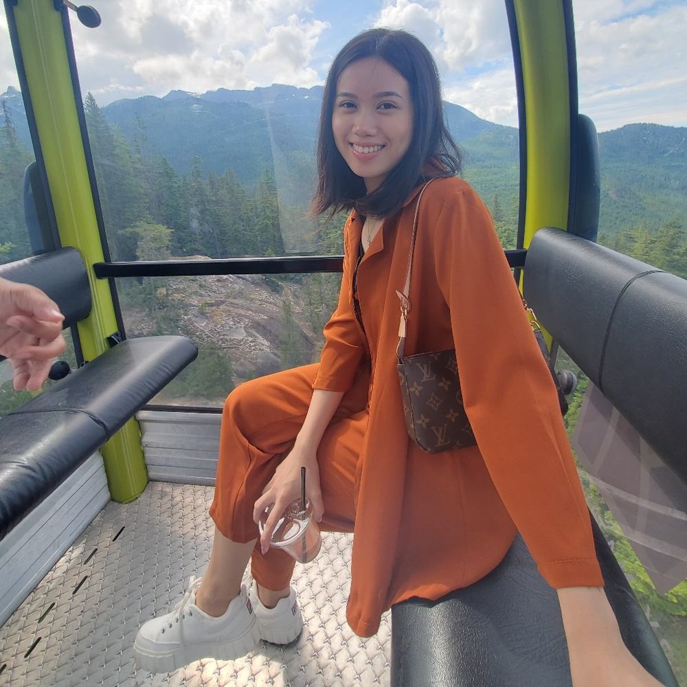 Meet your Posher, Chrismel